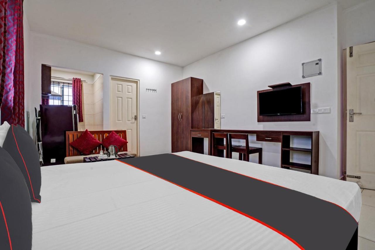 Hotel Collection O White House Pearl Kochi Exterior foto